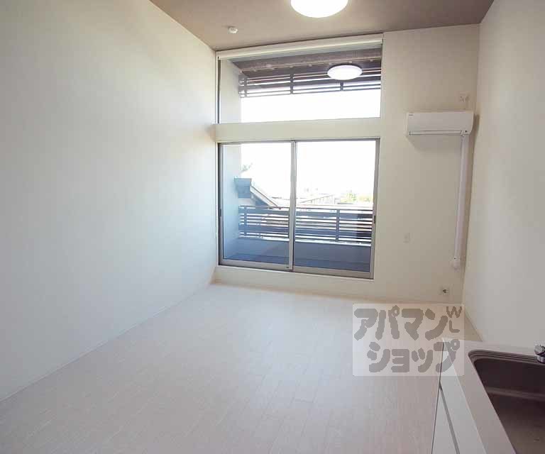 居室・リビング　１３．３２帖のリビングです。