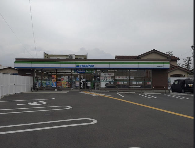 コンビニ　ファミリーマート泉南嘉祥寺店（コンビニ）まで193m