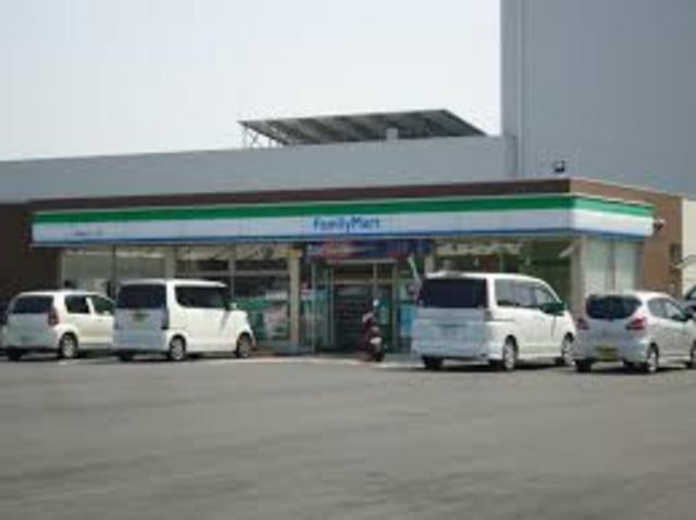 コンビニ　ファミリーマート泉佐野りんくう店（コンビニ）まで1102m