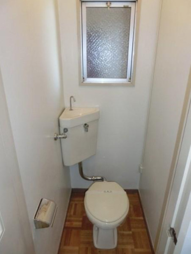 トイレ　落ち着いたトイレです