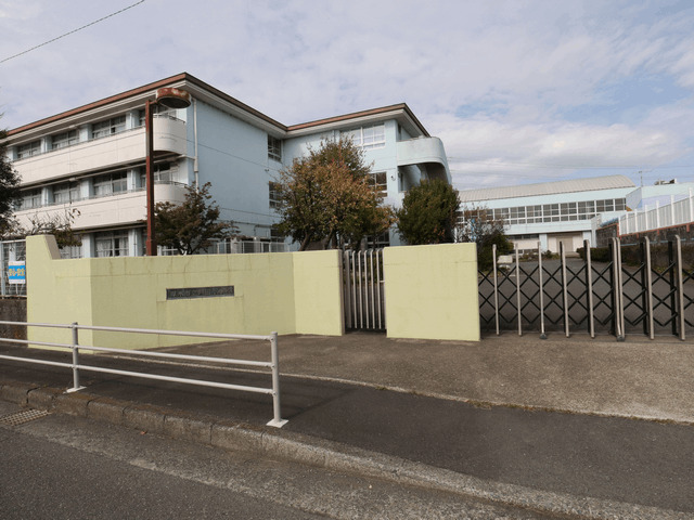 小学校　厚木市立戸田小学校（小学校）まで1545m