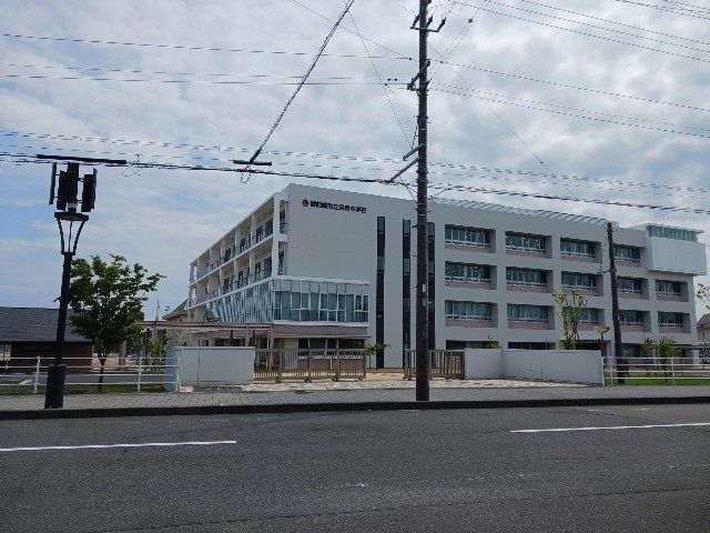 中学校　御前崎市立浜岡中学校（中学校）まで280m