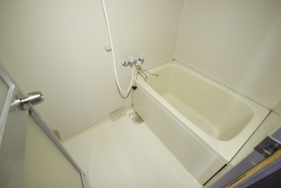 バス・シャワールーム　※他号室の写真になります