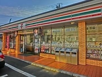 コンビニ　セブンイレブン 横浜東川島町店（コンビニ）まで815m