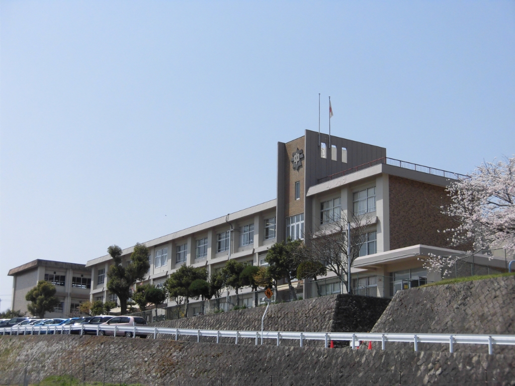 中学校　大津市立志賀中学校（中学校）まで3060m