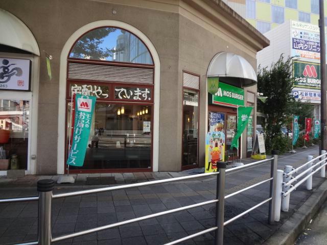 飲食店　モスバーガー勝川店（飲食店）まで354m