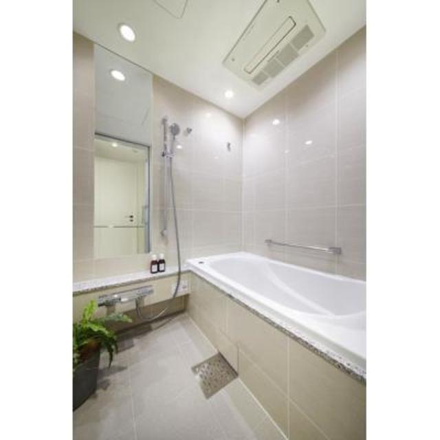 バス・シャワールーム　※写真は同タイプ住戸です。