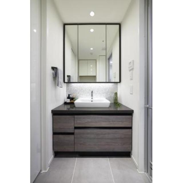 洗面設備　※写真は同タイプ住戸です。