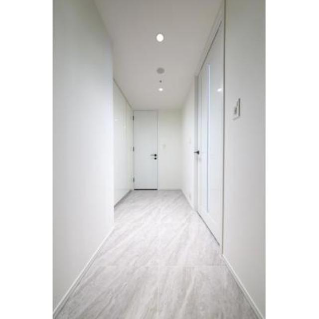 玄関　※写真は同タイプ住戸です。