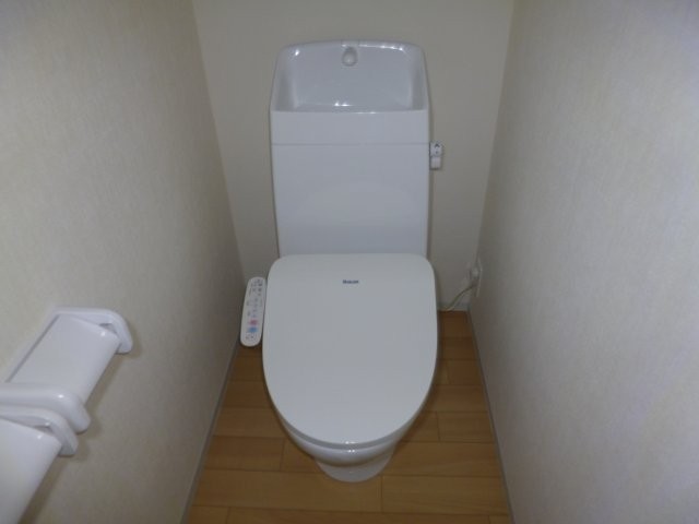 トイレ　ウォシュレット