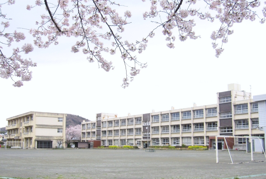 小学校　高崎市立寺尾小学校（小学校）まで726m