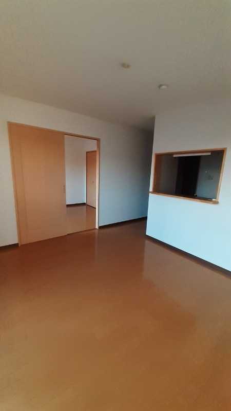 居室・リビング　※別部屋の反転した同じ仕様の間取り写真となっております。参考