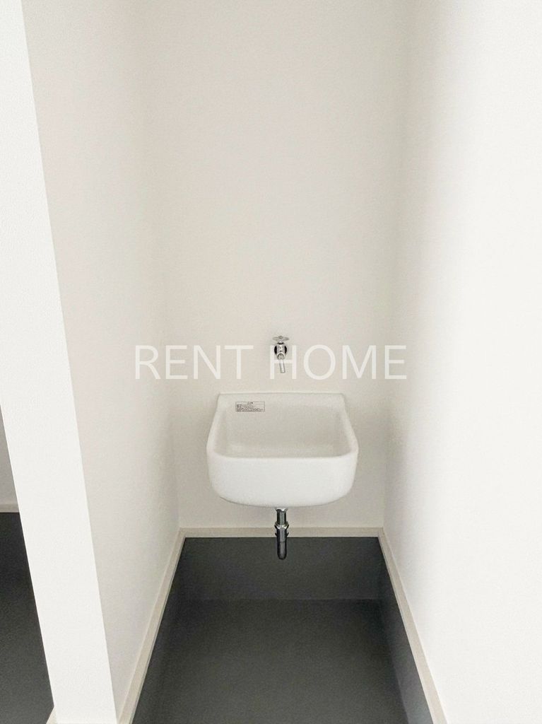 その他　ガレージ用水栓