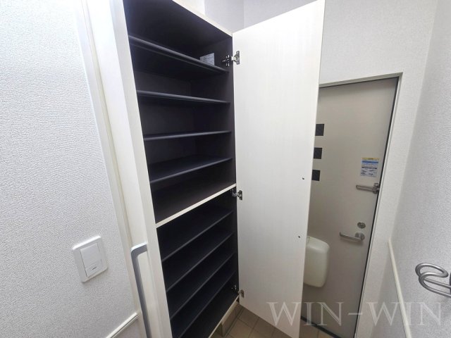 玄関　イメージ（同施工会社同一モデルの写真です）