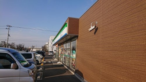 コンビニ　ファミリーマート 高松林町店（コンビニ）まで1281m