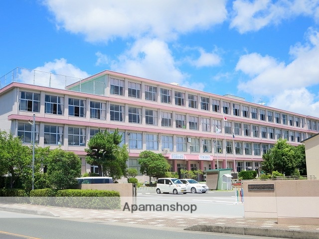 小学校　富塚小学校（小学校）まで157m