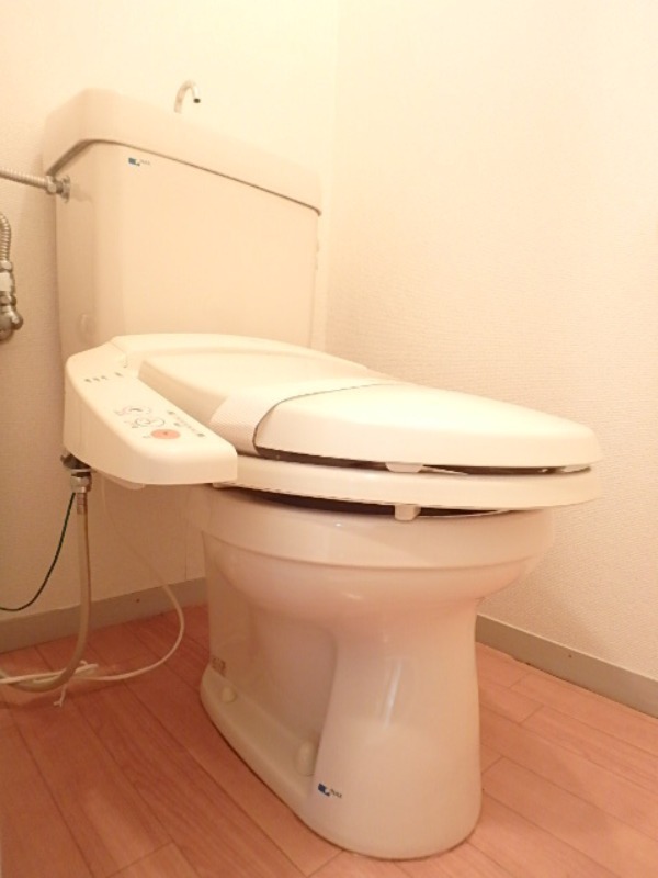 トイレ　図面と現状に相違がある場合には現状を優先