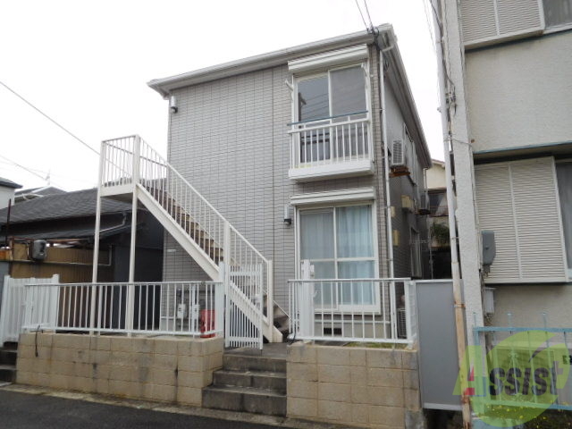 建物外観　こじんまりした建物です