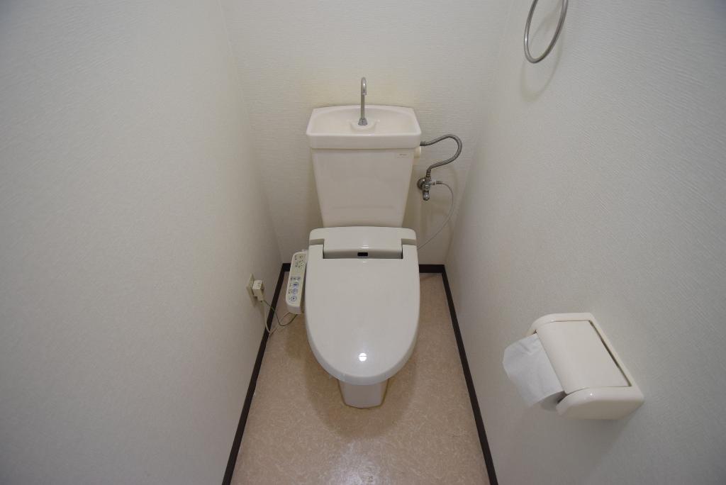 トイレ　シャワー付トイレ