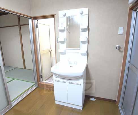 洗面設備　シャンプードレッサーです。