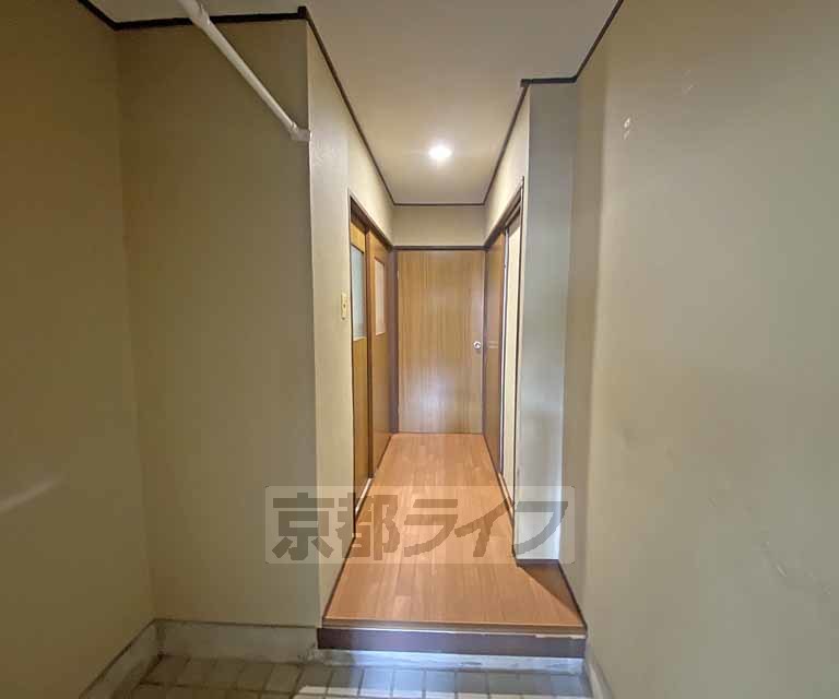 その他部屋・スペース　玄関から見たところです。