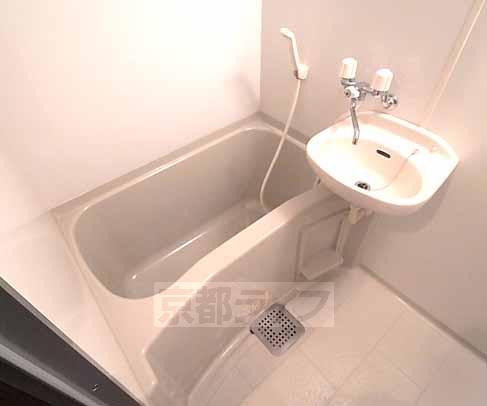 バス・シャワールーム　浴室乾燥機付き