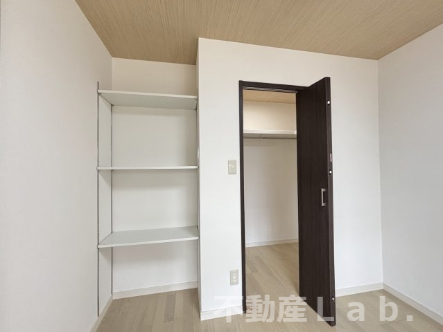 収納　※同型タイプのお写真です。