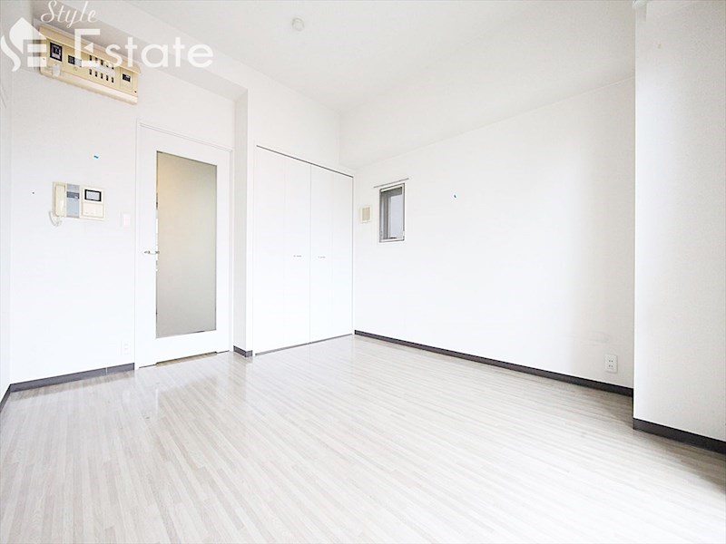 居室・リビング　内装