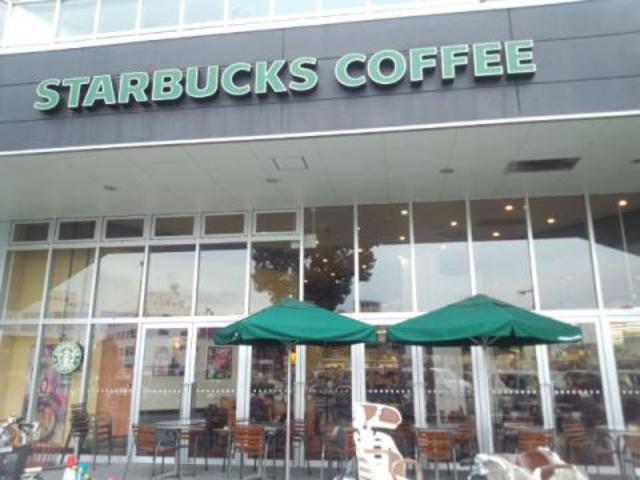 飲食店　スターバックスコーヒーTSUTAYA和歌山高松店（飲食店）まで750m