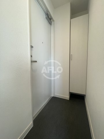 玄関　アリビラ鶴橋　玄関