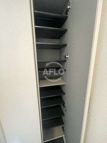 収納　アリビラ鶴橋　シューズボックス