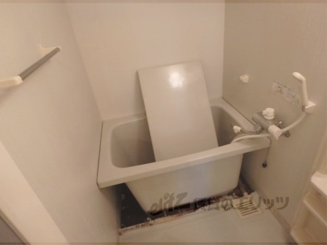 バス・シャワールーム　改装中
