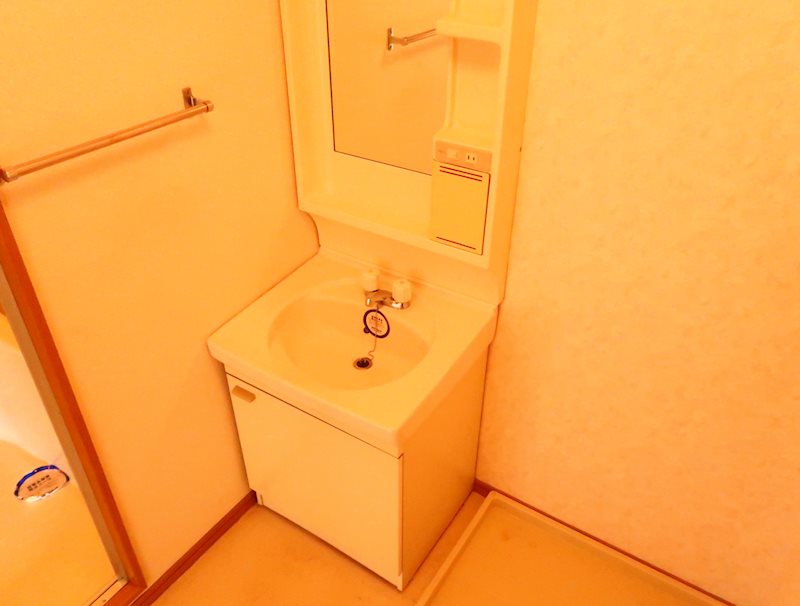 洗面設備　反転タイプ