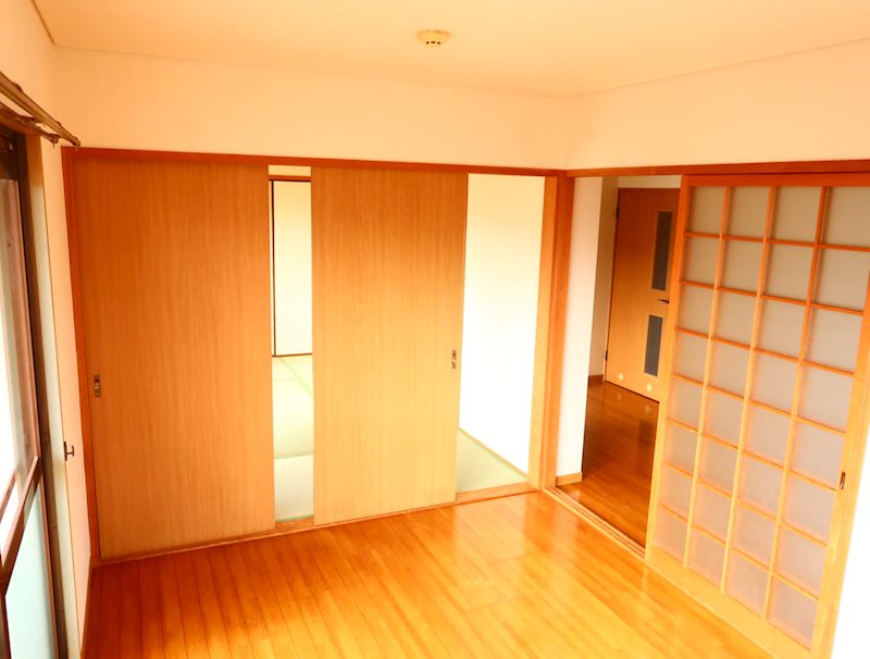 居室・リビング　反転タイプ