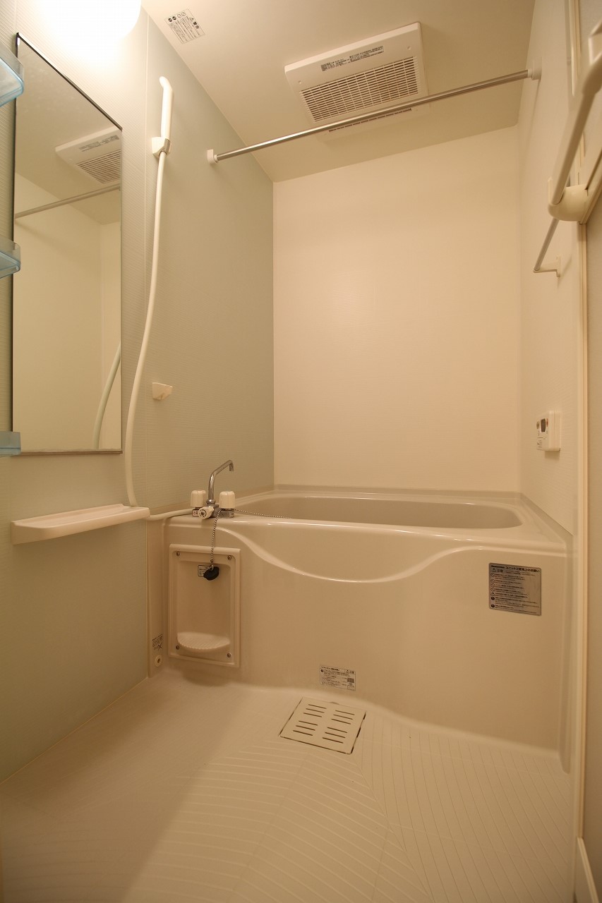 バス・シャワールーム　日々の疲れを癒すお風呂付です