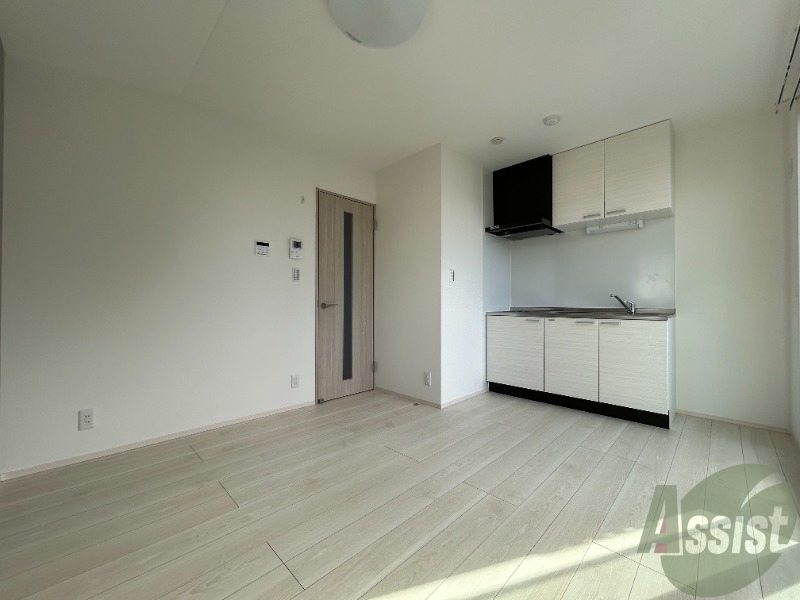 居室・リビング　７．１帖のＤＫです。冷蔵庫や食器棚を置けそうですね。