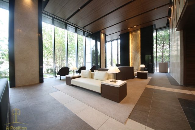 ロビー　シエリアタワー大阪堀江