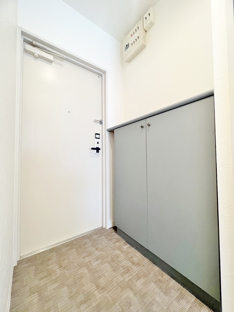 玄関　シューズボックス