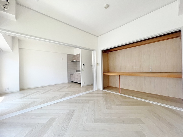 収納　洋室６帖・たっぷり収納