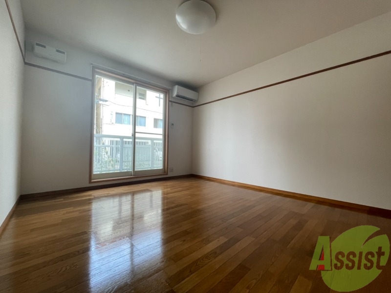 居室・リビング　９帖のリビングです。広々としていますね。