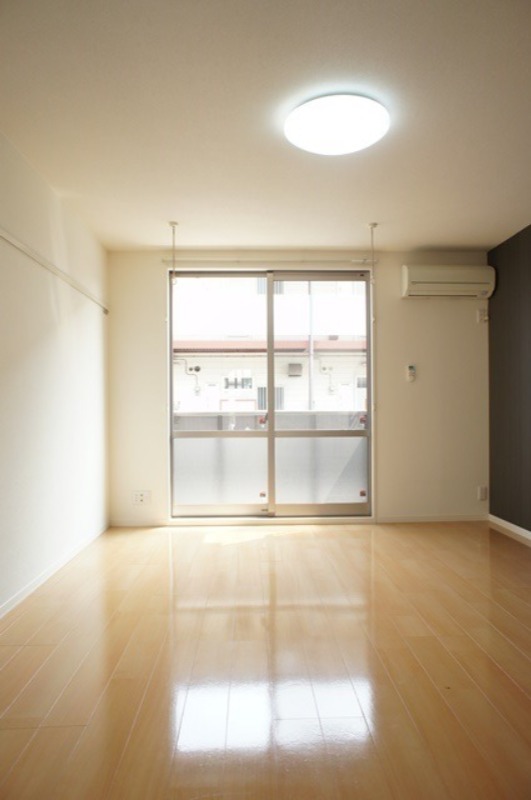 居室・リビング　図面と現状に相違がある場合には現状を優先