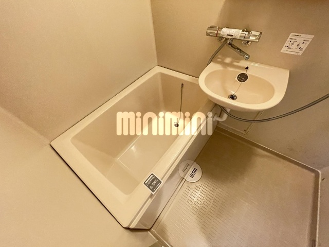 バス・シャワールーム　水栓の温度調整が楽です