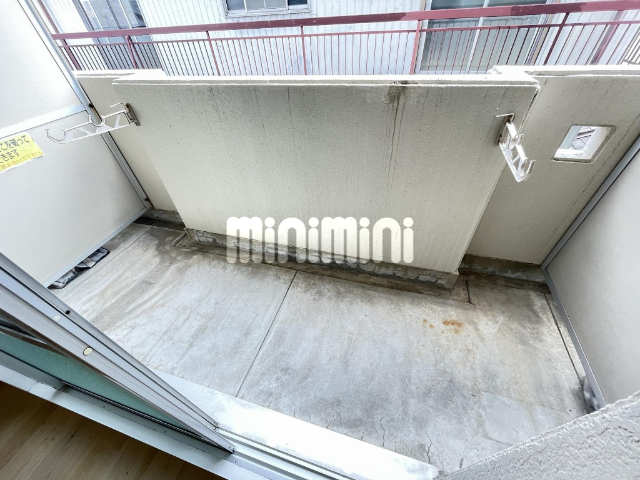 バルコニー　広めのバルコニー