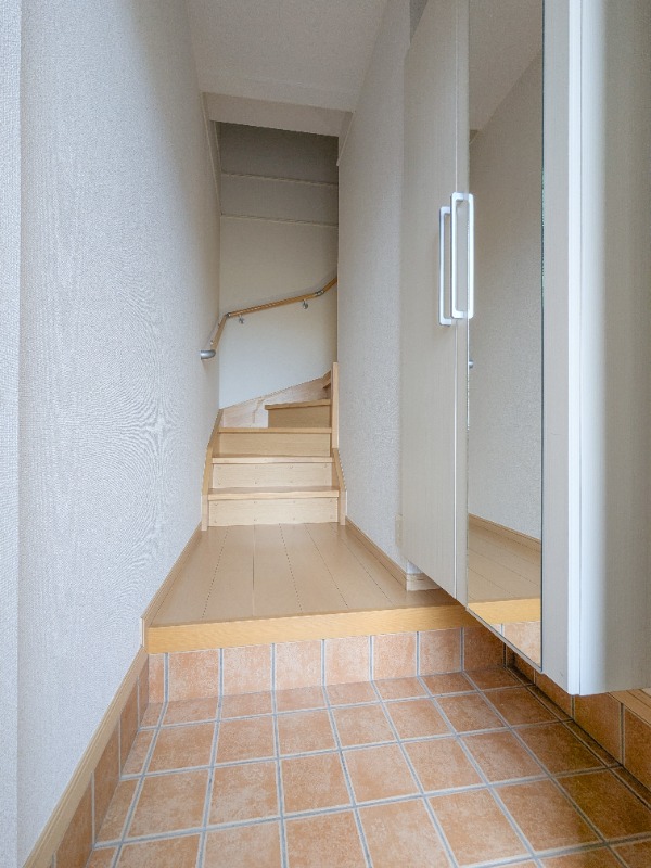 玄関　図面と現状に相違がある場合には現状を優先