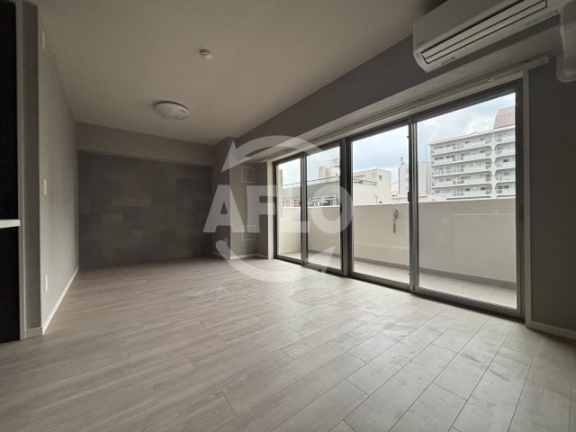 居室・リビング　サンエール南堀江　　リビング