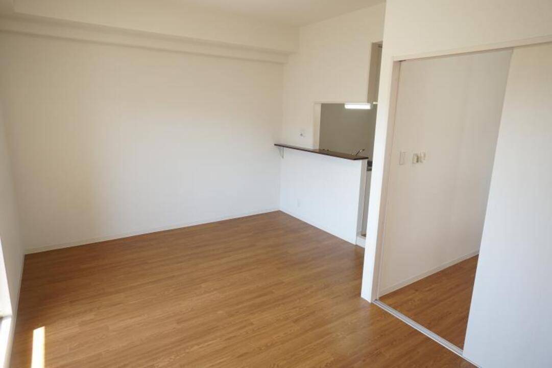 居室・リビング　リビング