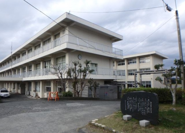 中学校　御前崎市牧之原市学校組合立御前崎中学校（中学校）まで3142m