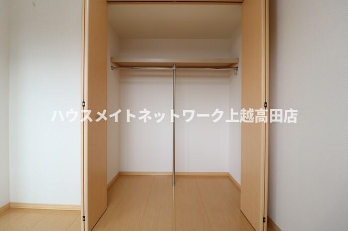 収納　クローゼット