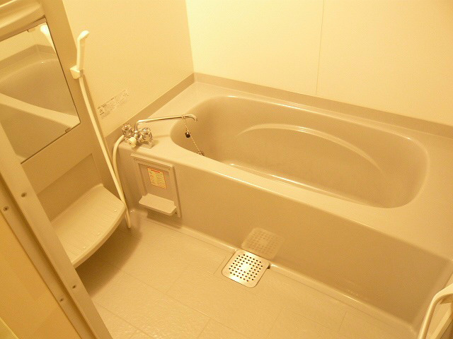 バス・シャワールーム　別部屋参考写真