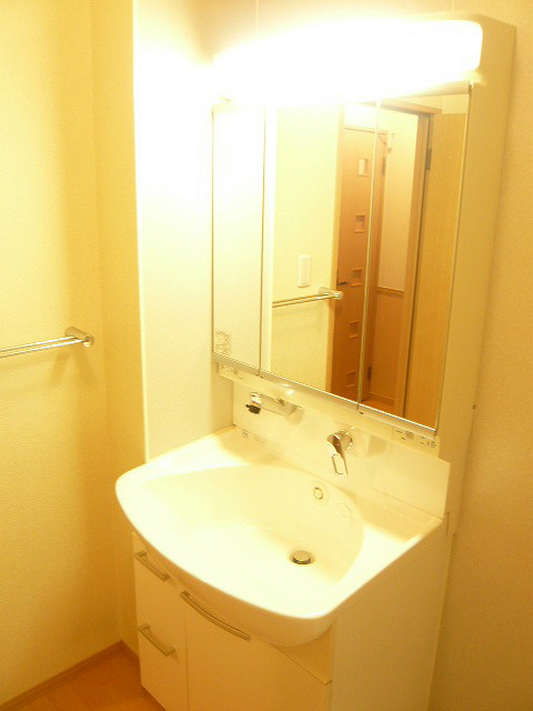 洗面設備　別部屋参考写真